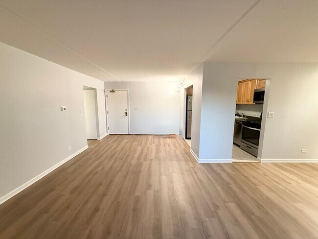 Building Photo - 1460 Fairlane Dr