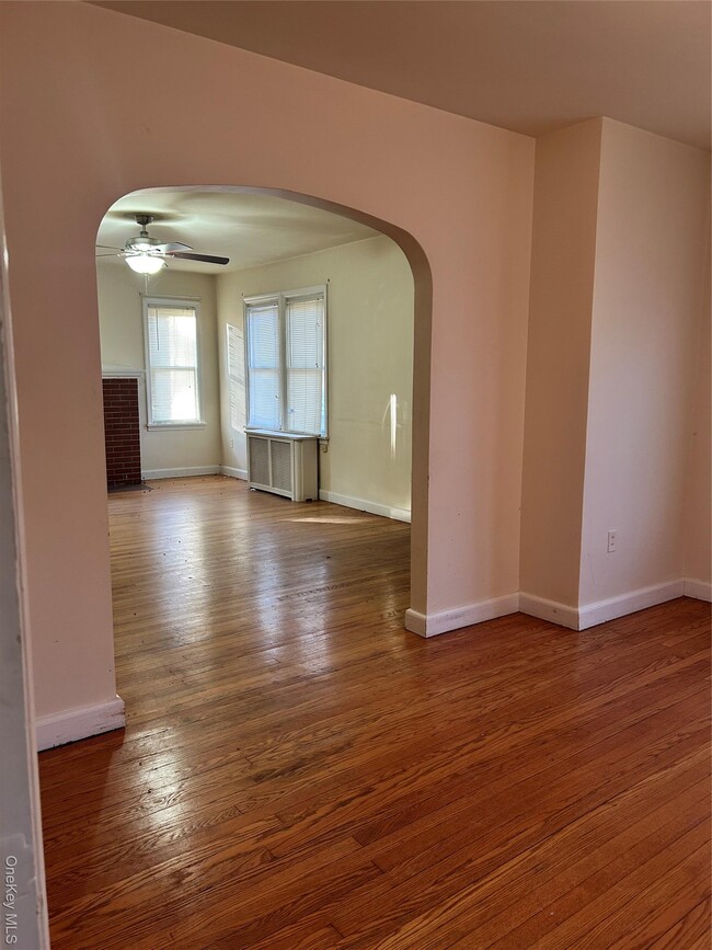 Building Photo - 853 Little Britain Rd