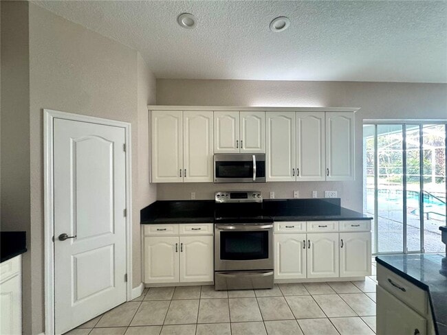 Building Photo - 401 Havenwood Way