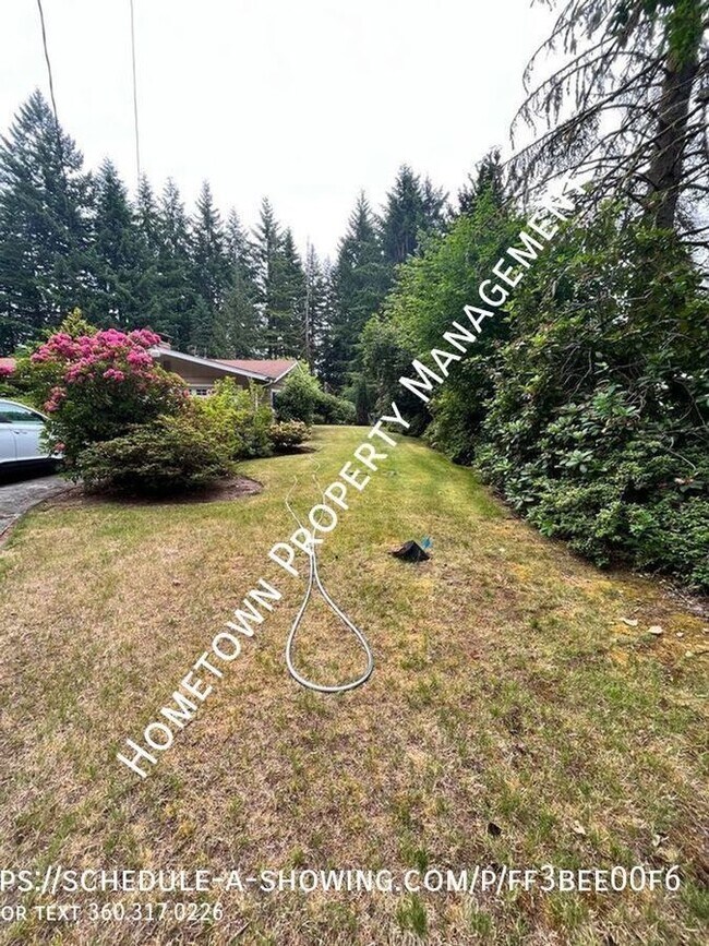 Building Photo - 3 Bedroom Rambler Available now!!