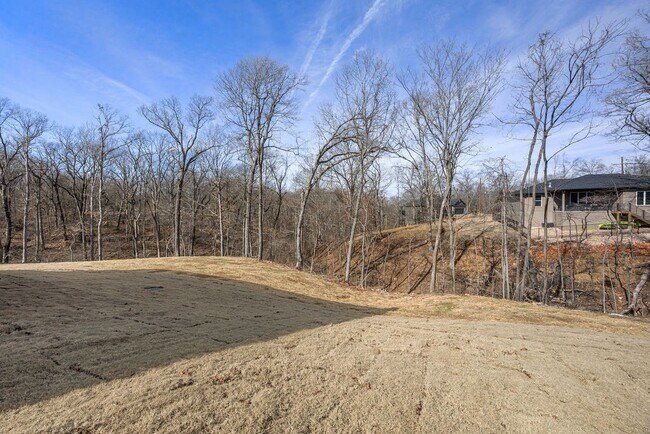 Building Photo - 18 Dumfries Ln