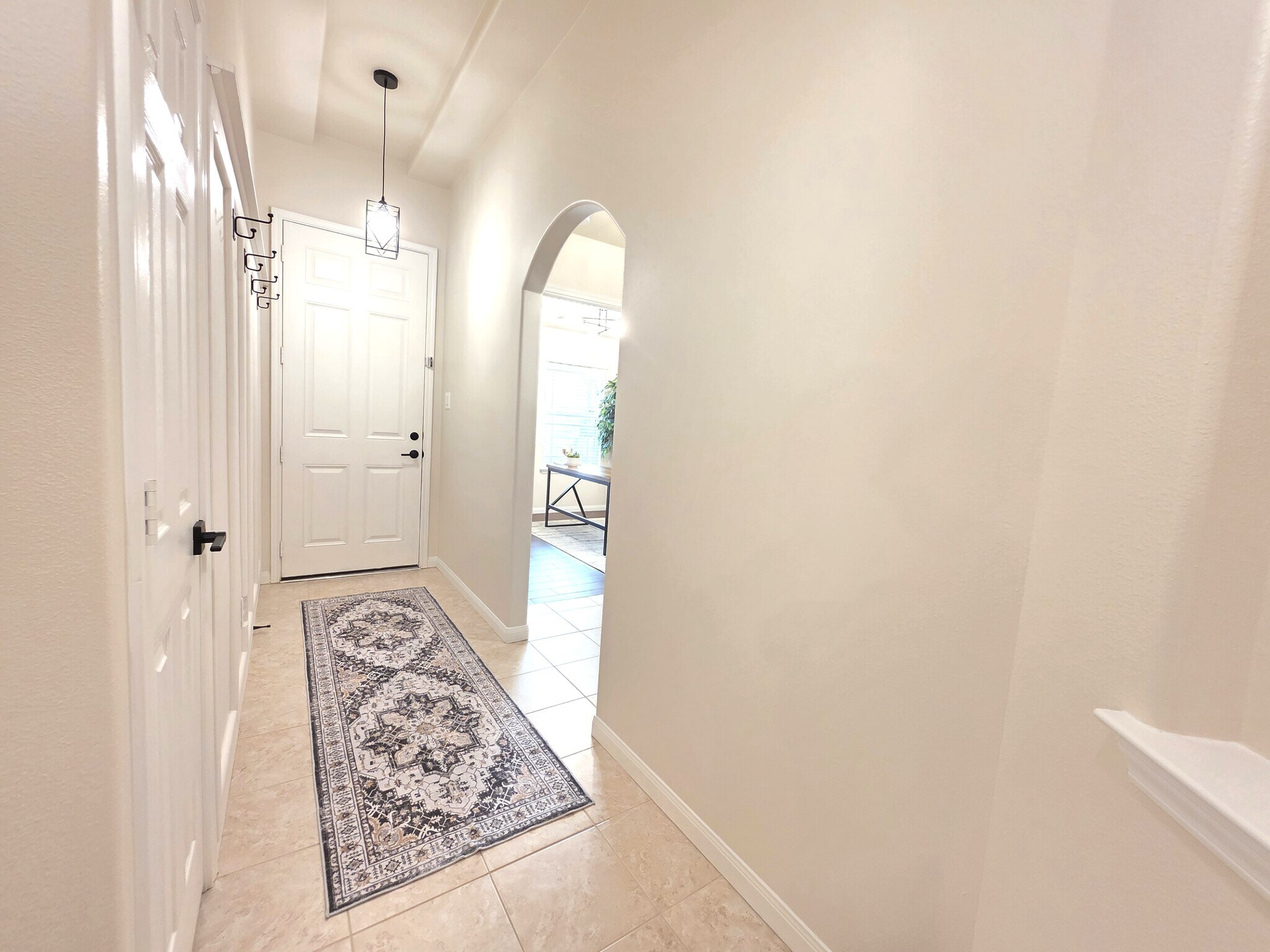 Building Photo - 15434 Kaston Dr