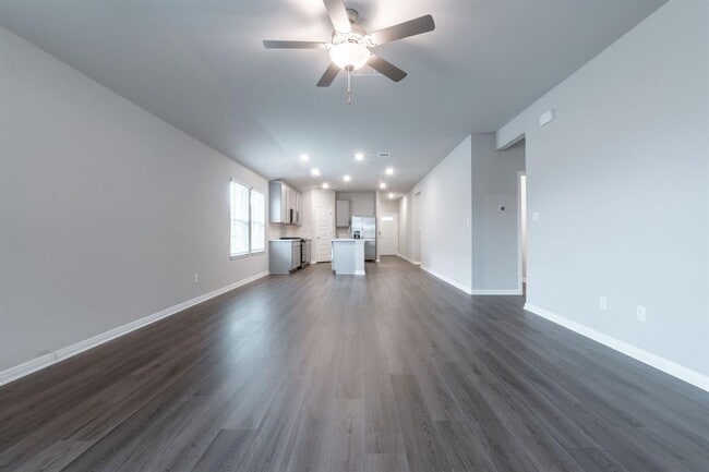Building Photo - 2832 Mill Run Bnd