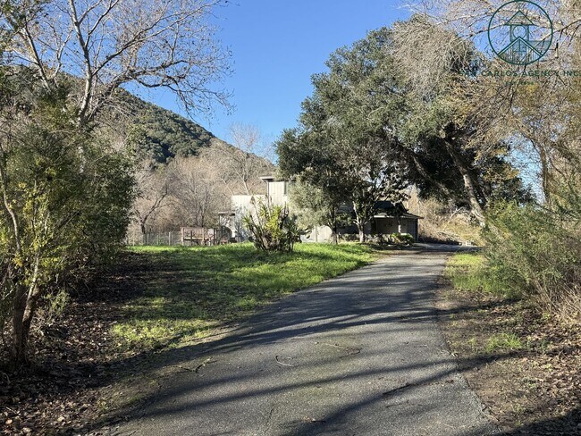 Building Photo - Private Three Bed Carmel Valley Oasis Along the River