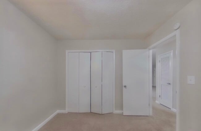 Building Photo - Special Home In Cedar Brook Dr SE!!!