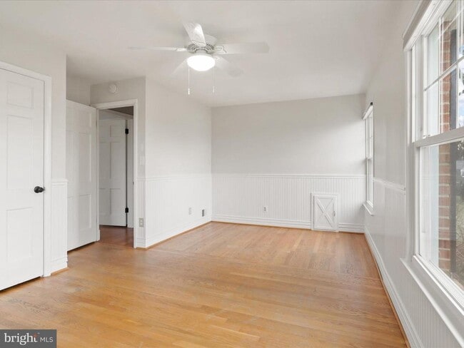 Building Photo - 1919 Kenbar Ct