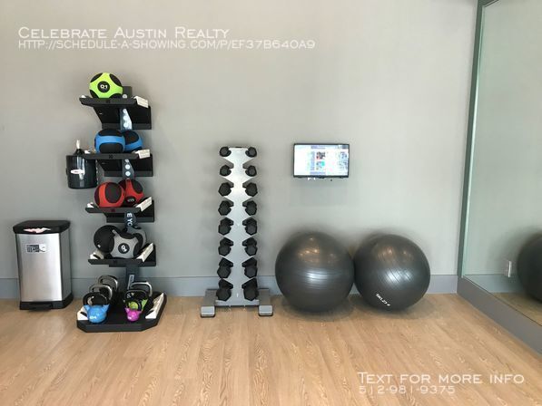 Building Photo - Bell Southpark