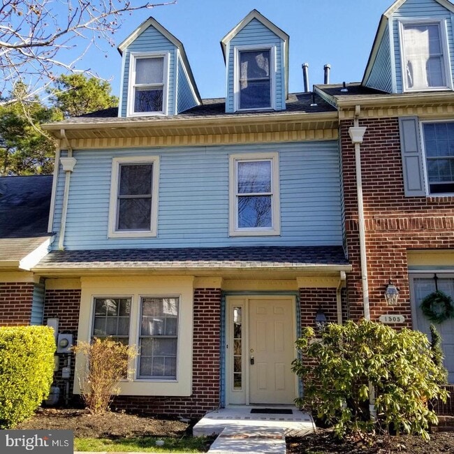Primary Photo - 1506 Virginia Ct