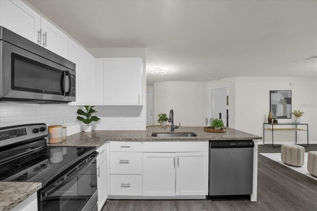 Building Photo - 7606 Pissarro Dr