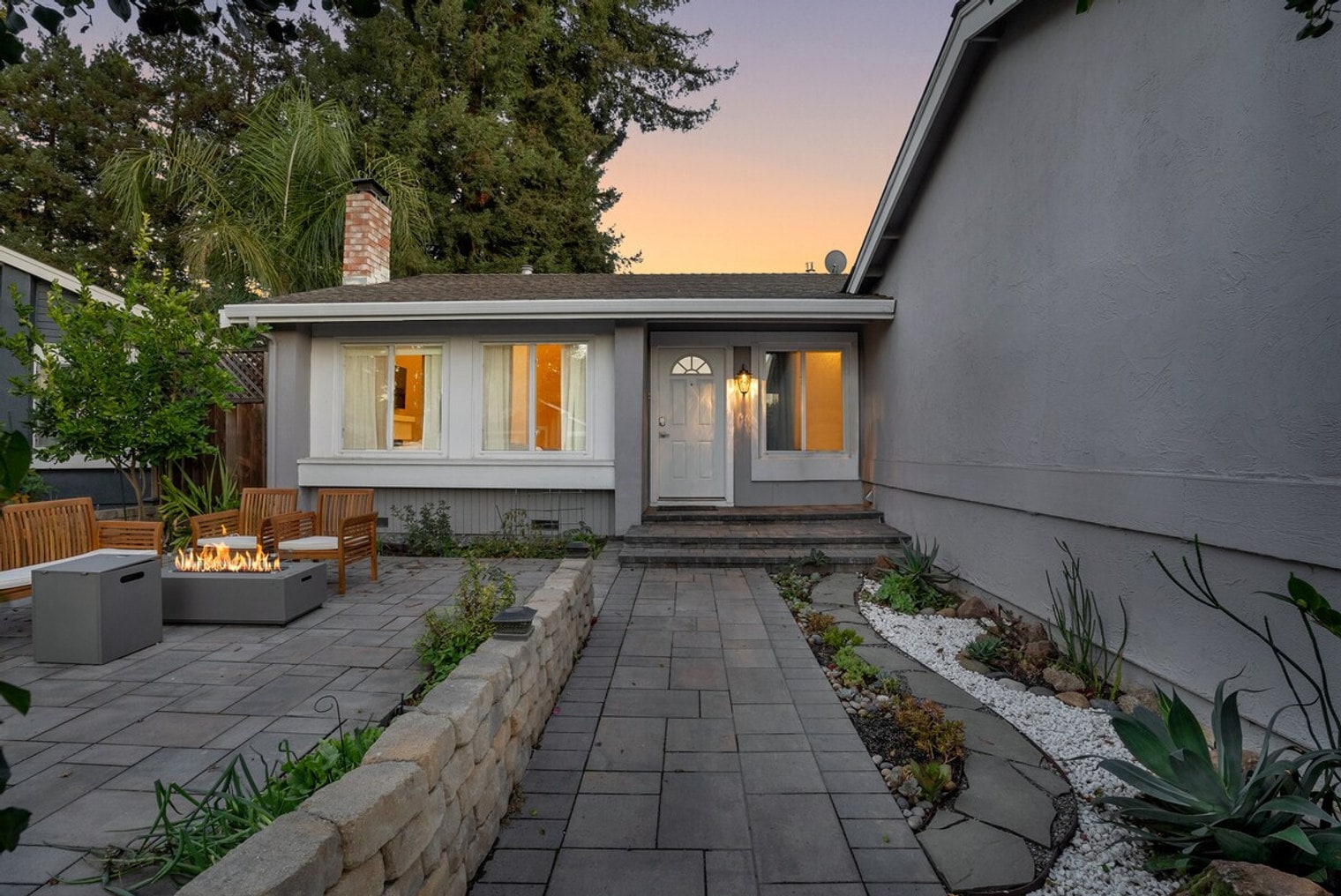 Building Photo - 5805 Silver Creek Valley Pl