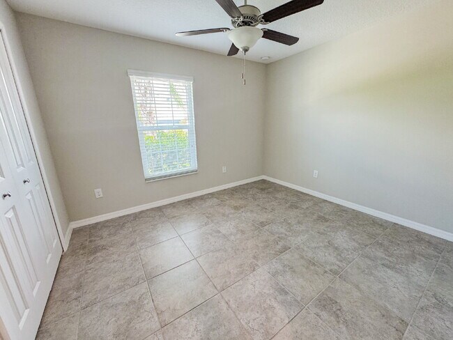 Building Photo - "Charming 3-Bedroom Home with Elegant Granite Touches in Wimauma!" Community pool! Fitness center...