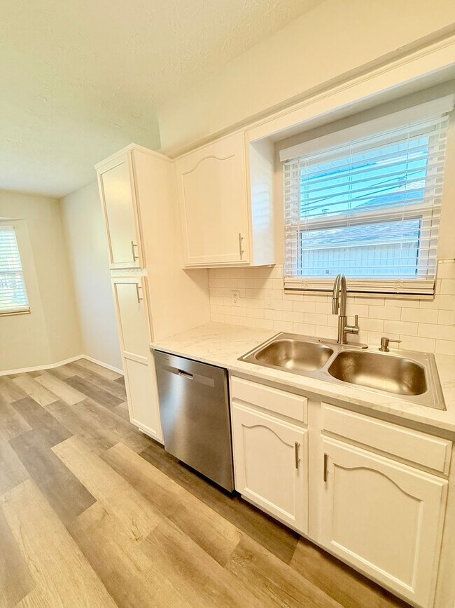 Building Photo - "Lots of New" in  Kickapoo School District