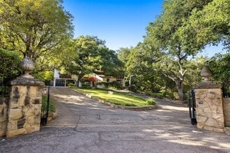 Building Photo - 725 Ashley Rd