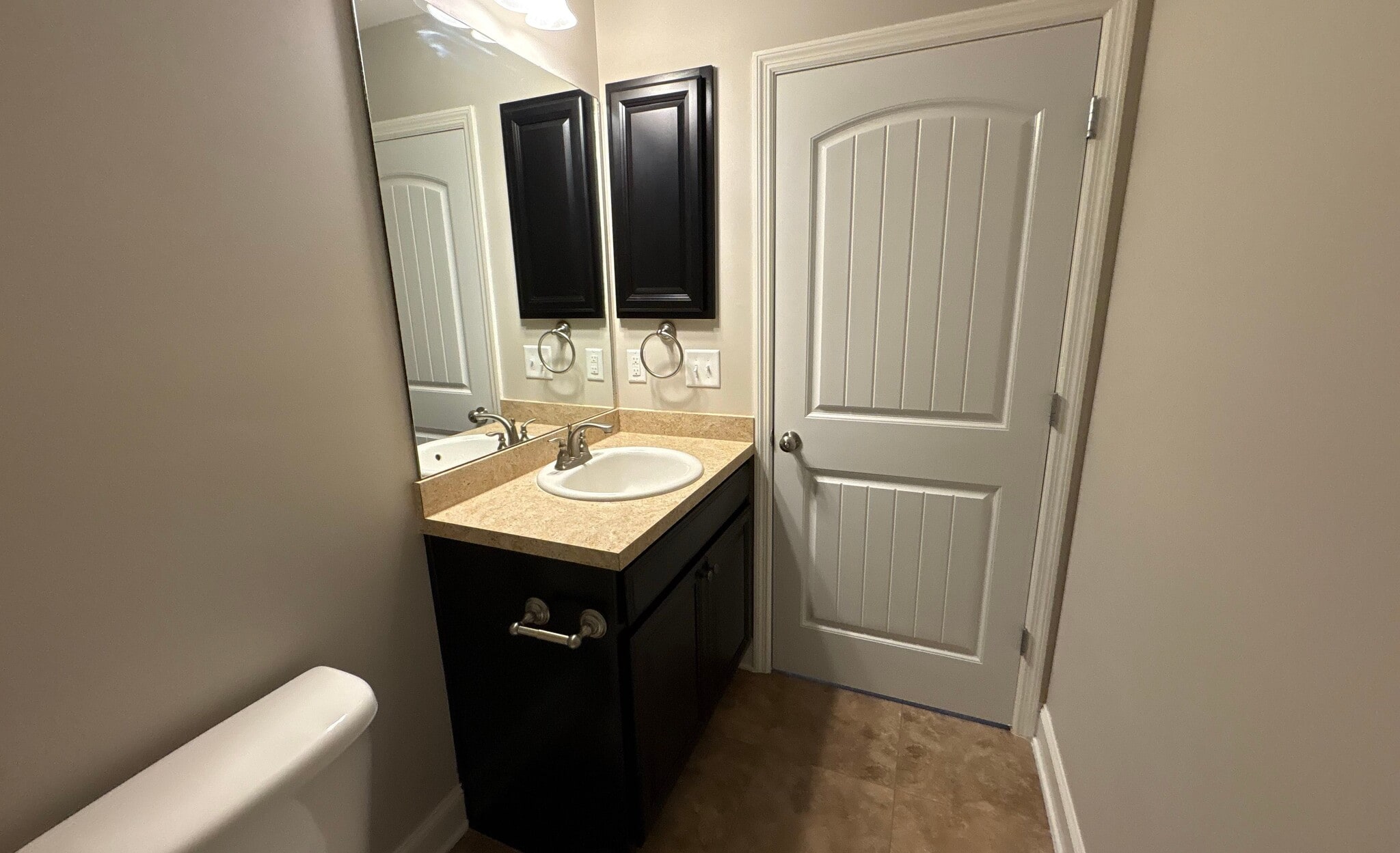 Building Photo - 648 Piney Woods Rd