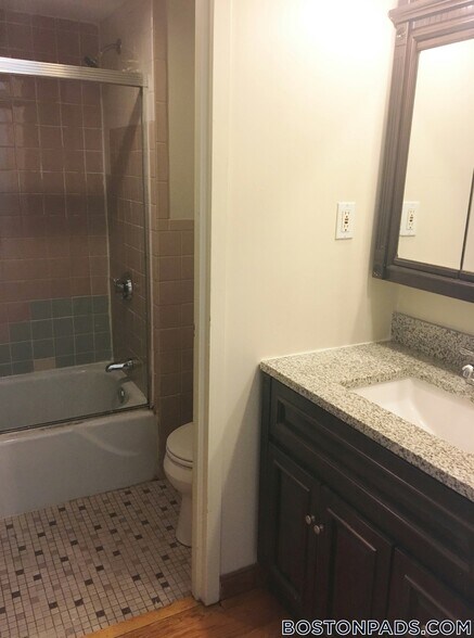 Building Photo - 1110 Commonwealth Ave