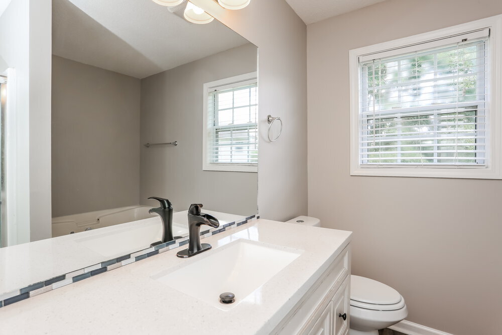 Building Photo - 639 Sheffield Ct