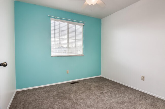 Building Photo - 4948 Decora Way