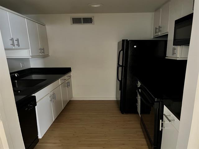 Building Photo - 4343 Travis St