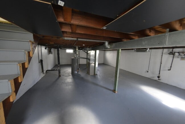 Building Photo - 6317 Abbott Dr
