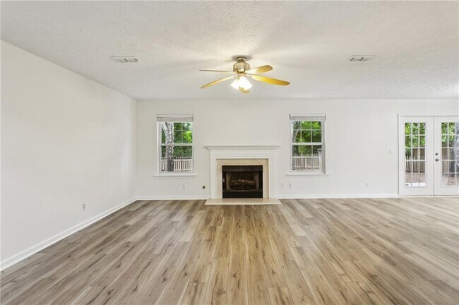 Building Photo - 208 Carrington Way