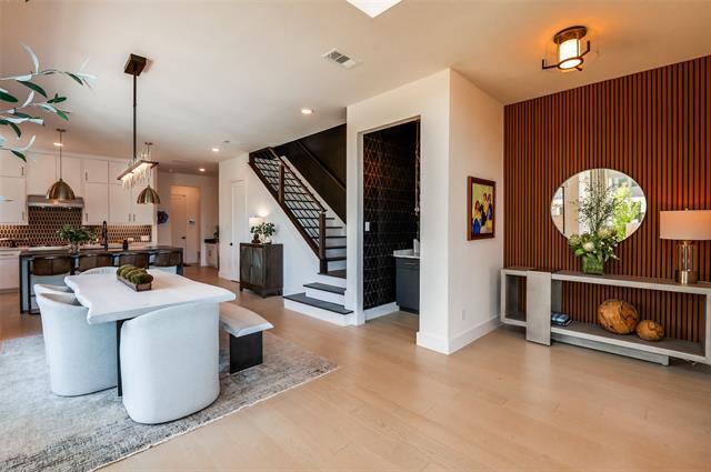 Building Photo - 7501 Hewitt Dr