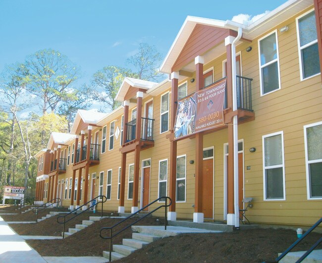 Villa Lucia, LLC 1845 Bellevue Way Tallahassee FL 32304 Apartment