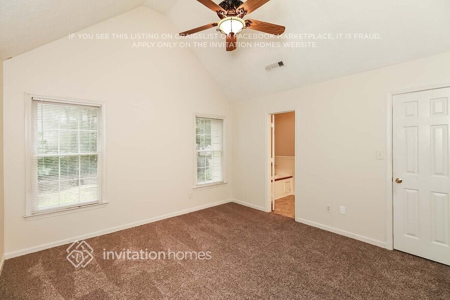 Building Photo - 223 Manchester Dr