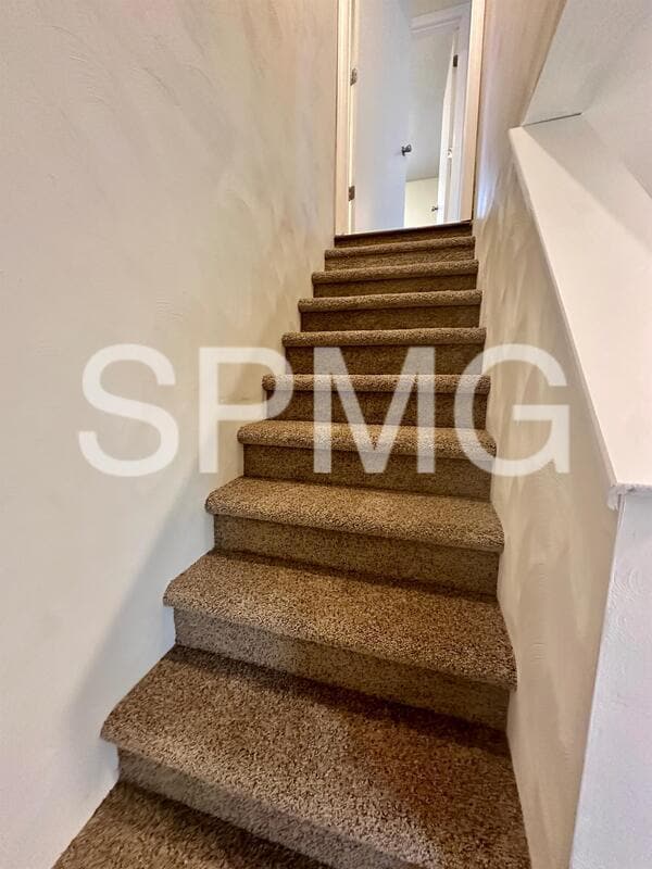 Building Photo - 612 Landfair Dr