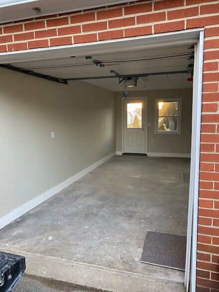 Garage - 558 Union School Rd