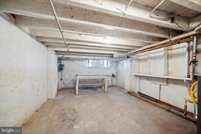 Building Photo - 1430 S Etting St