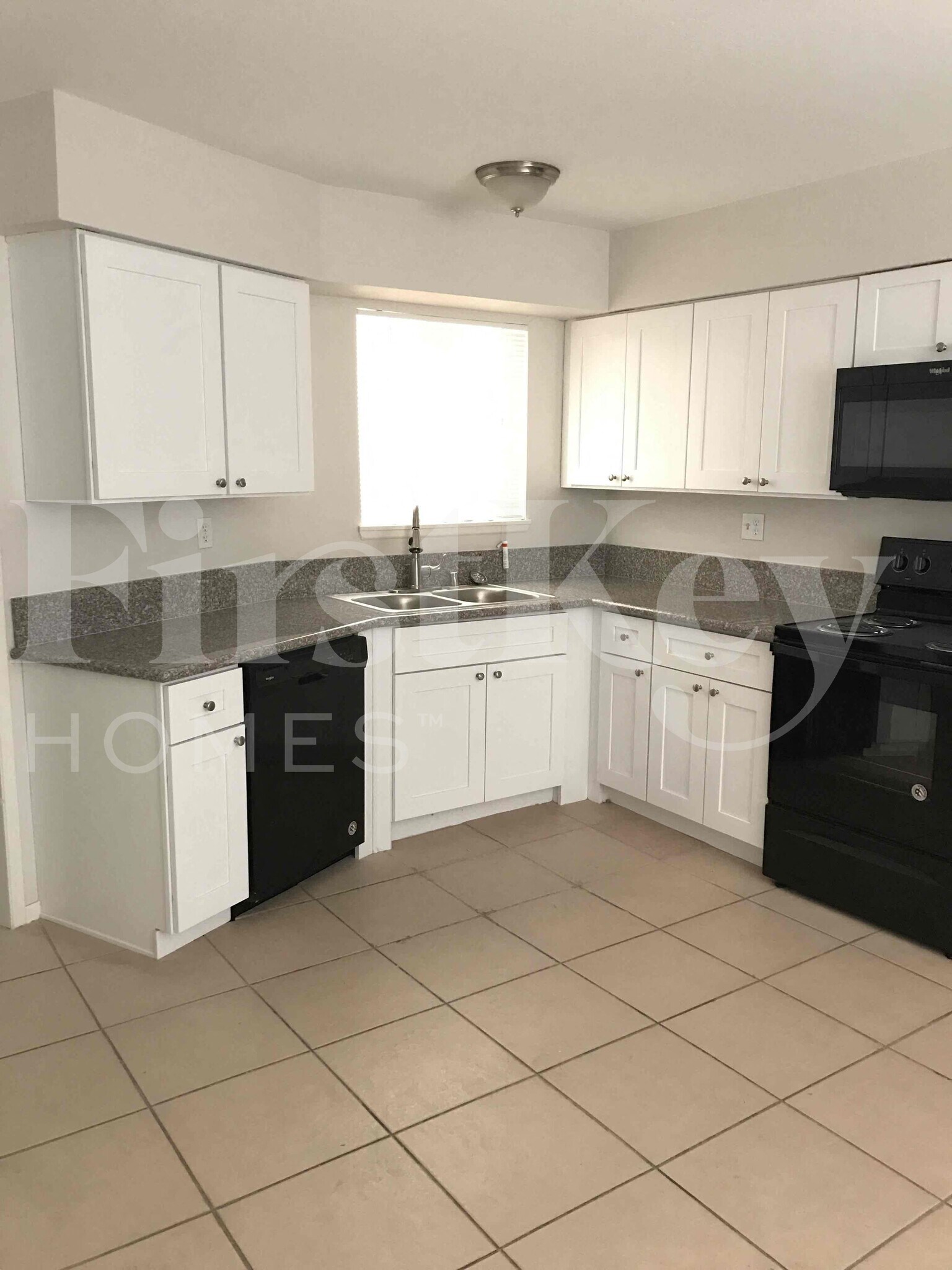 Building Photo - 1810 Renada Cir