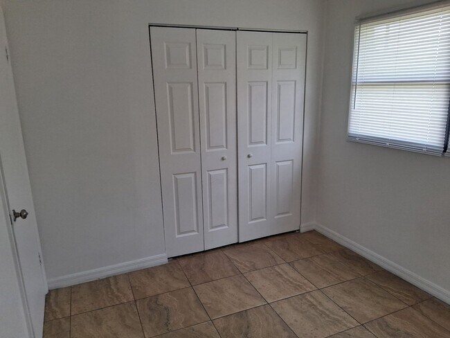 Building Photo - 3 Bed Home for Rent!