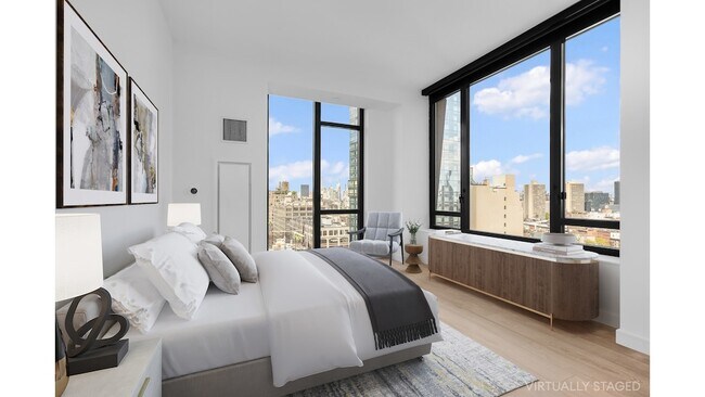 Building Photo - 111 Varick St