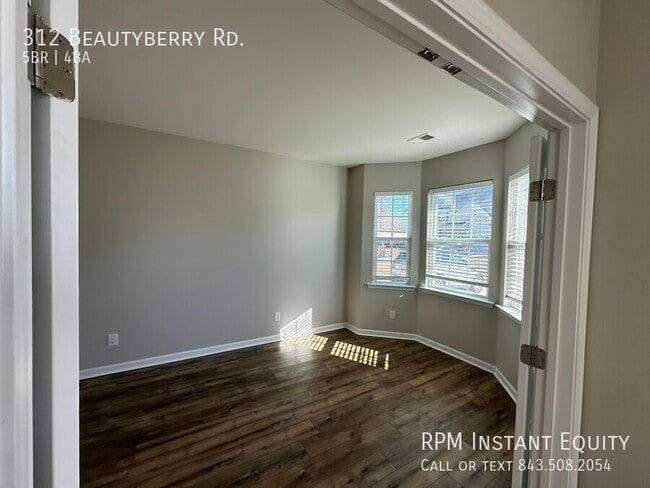 Building Photo - 312 Beautyberry Rd