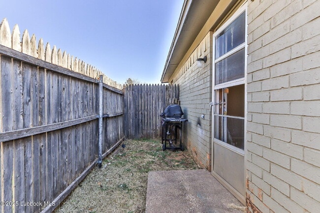Building Photo - 7308 Avenue W