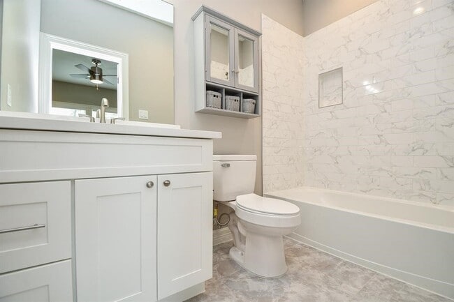 Building Photo - 5262 Ella Blvd