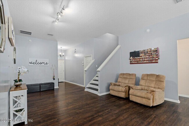 Building Photo - 13705 Fish Eagle Dr W