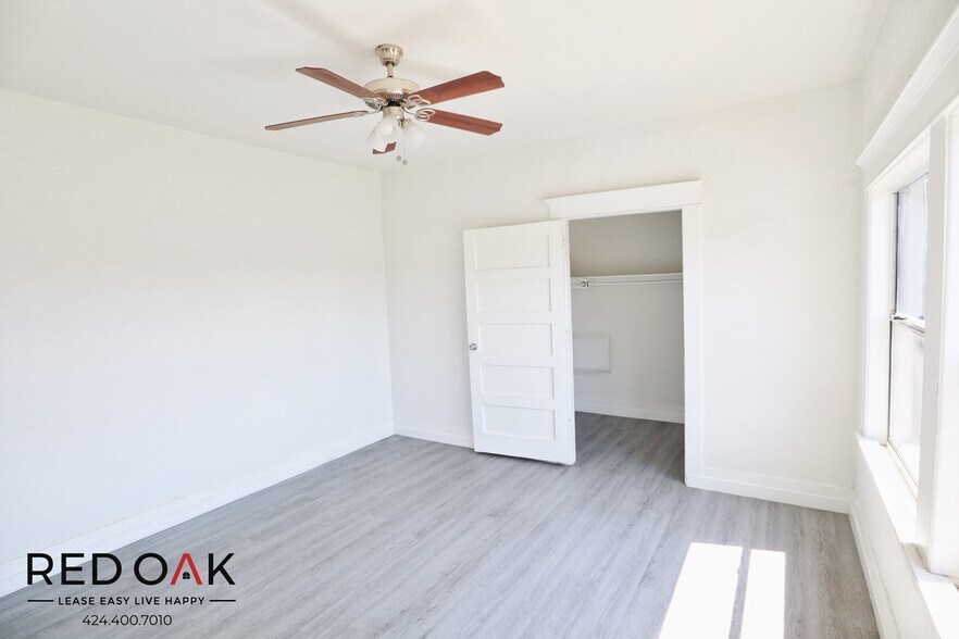 Building Photo - 2255 W 14th St