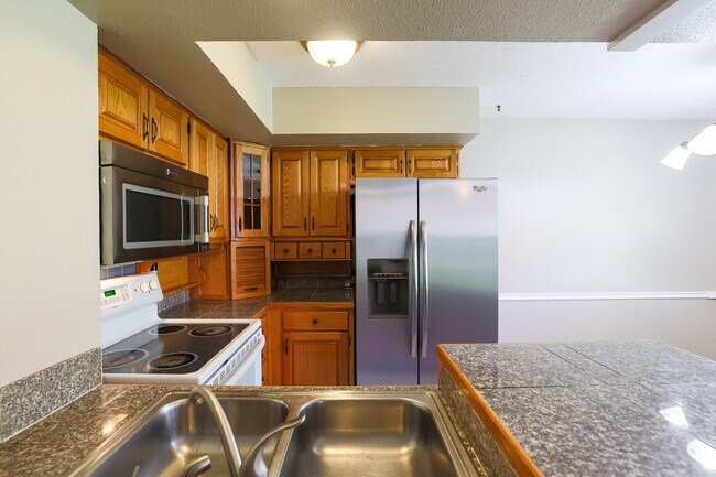 Building Photo - 1428 Inverrary Ln