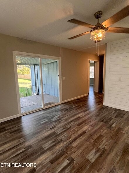 Building Photo - 3408 Hackberry Rd