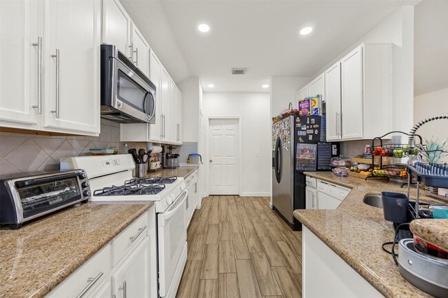 Building Photo - 20703 Louetta Woods Dr