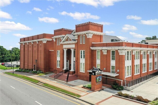 Building Photo - 578 Hardy Water Dr SE