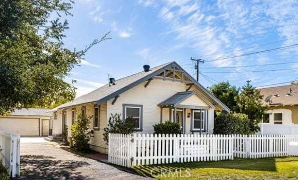 Primary Photo - 540 W 2nd St