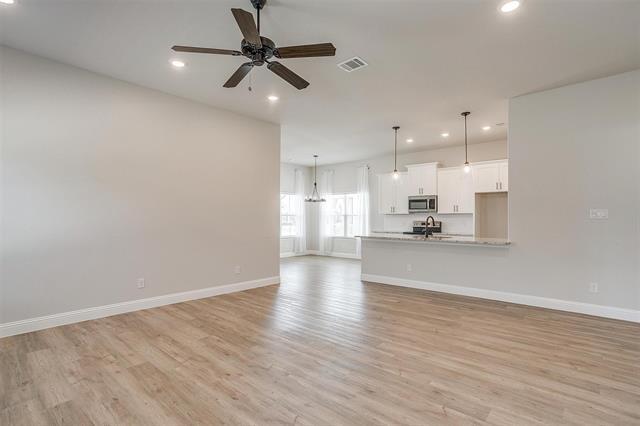 Building Photo - 620 Adeline Dr