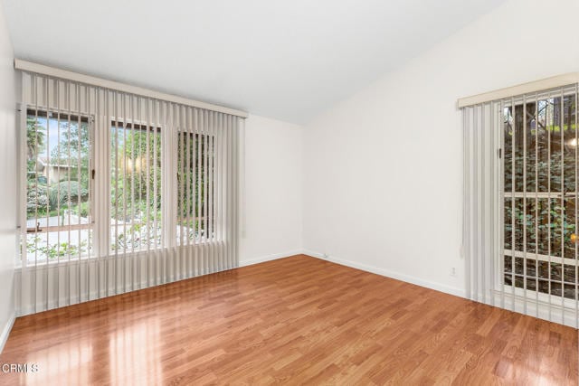 Building Photo - 1370 Cresthaven Dr