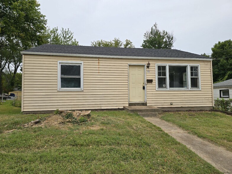 Primary Photo - 422 Plaza Ave