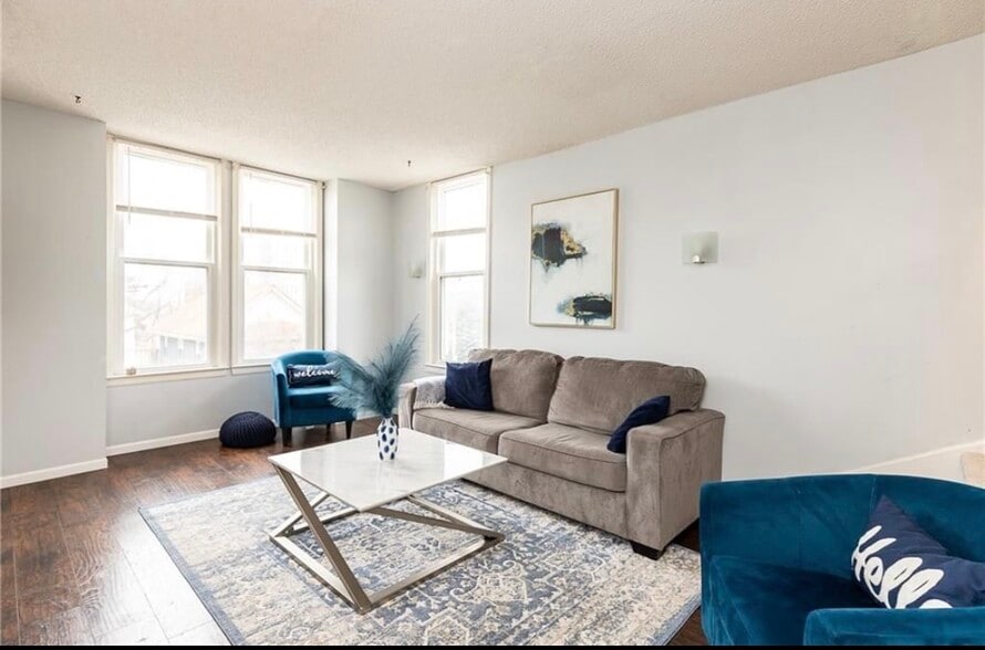 Building Photo - 4742 Jarboe St