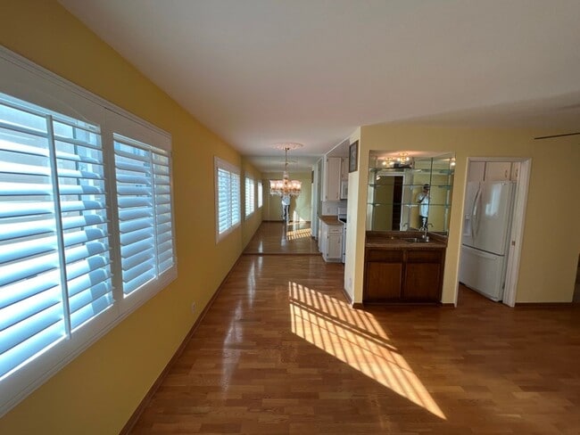 Building Photo - READY FOR MOVE-IN! 2+2.5 w/bonus room + al...