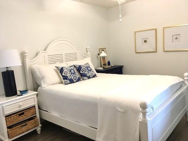 Building Photo - 2026/2027 WINTER  RENTAL -FURNISHED W/ DEN/GARAGE AT "THE NATIONAL" AT LAKEWOOD RANCH