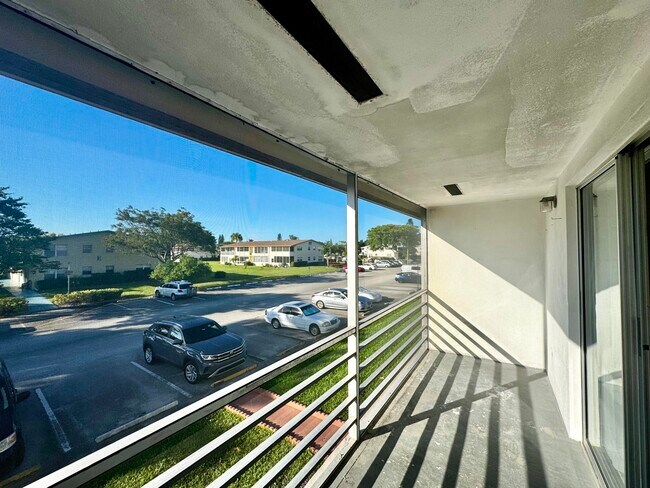 Building Photo - 206 Dorchester I